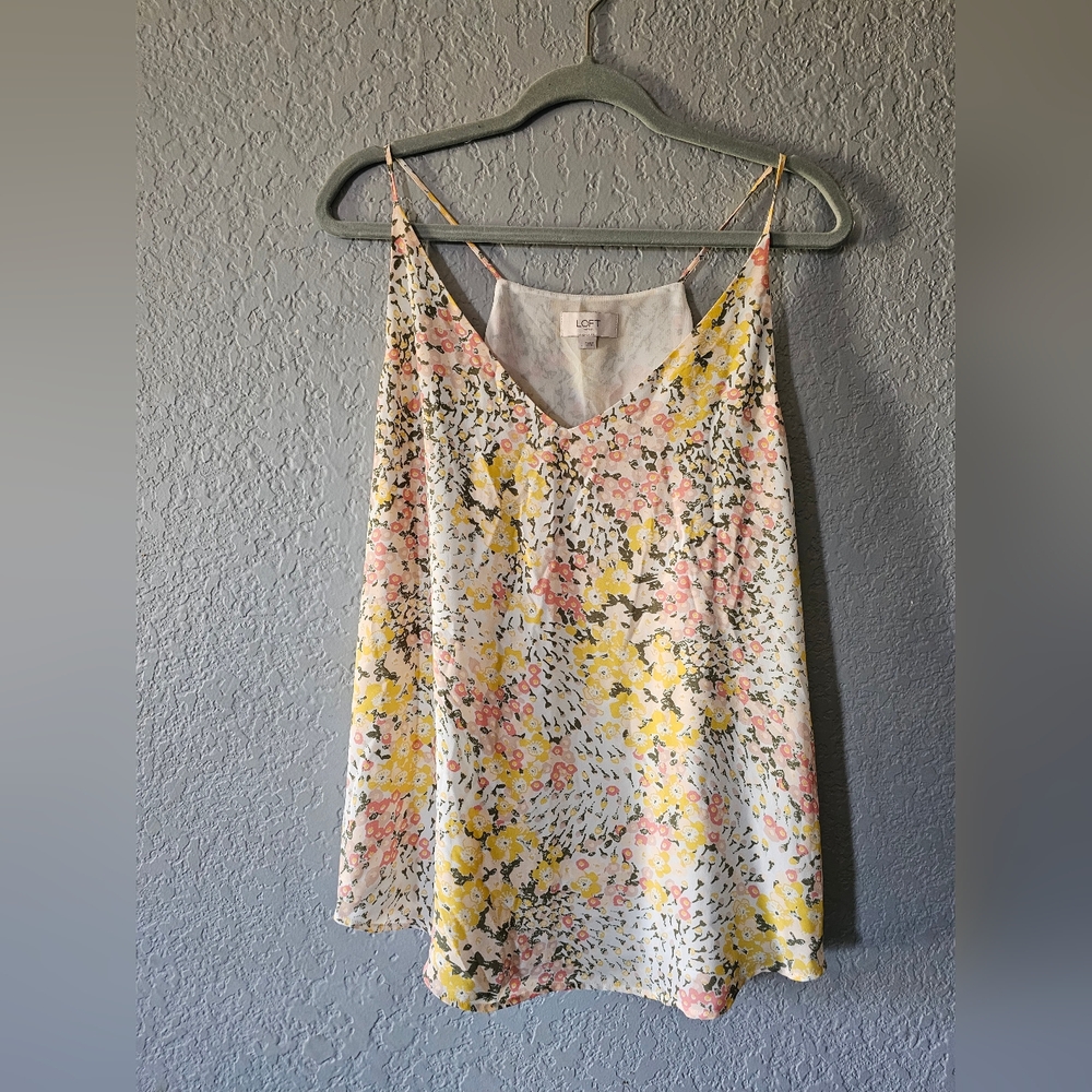LOFT Floral V-Neck Spaghetti Strap Tank Top in White, Yellow & Pink Size L